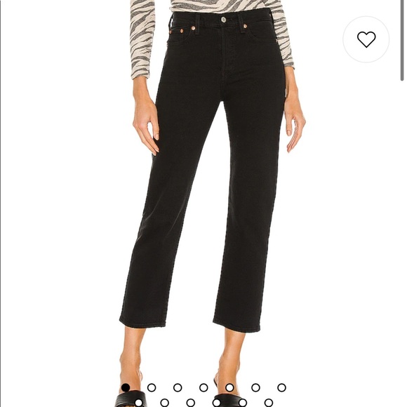 Levi’s Wedgie Straight Ankle Jeans in Black Heart - Picture 7 of 9